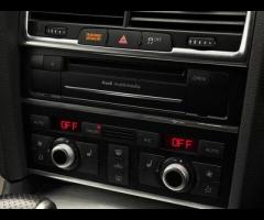 Audi Q7 2 KEYS|SERVICE HISTORY - 5 SERVICES|

Equipment:
Navigation HDD
Parking Sensor(s)
Climate Co - 59