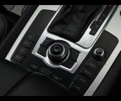 Audi Q7 2 KEYS|SERVICE HISTORY - 5 SERVICES|

Equipment:
Navigation HDD
Parking Sensor(s)
Climate Co - 62