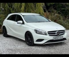 Mercedes-Benz A Class SERVICE HISTORY - 5 SERVICES - 5 MAIN DEALER SERVICES|LOGBOOK|GEARBOX SERVICE - 3