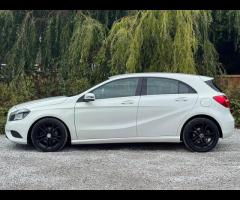 Mercedes-Benz A Class SERVICE HISTORY - 5 SERVICES - 5 MAIN DEALER SERVICES|LOGBOOK|GEARBOX SERVICE - 13