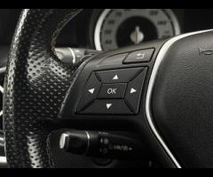 Mercedes-Benz A Class SERVICE HISTORY - 5 SERVICES - 5 MAIN DEALER SERVICES|LOGBOOK|GEARBOX SERVICE - 33