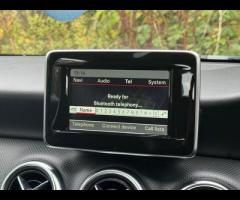 Mercedes-Benz A Class SERVICE HISTORY - 5 SERVICES - 5 MAIN DEALER SERVICES|LOGBOOK|GEARBOX SERVICE - 42