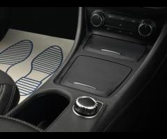 Mercedes-Benz A Class SERVICE HISTORY - 5 SERVICES - 5 MAIN DEALER SERVICES|LOGBOOK|GEARBOX SERVICE - 55