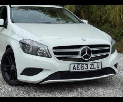 Mercedes-Benz A Class SERVICE HISTORY - 5 SERVICES - 5 MAIN DEALER SERVICES|LOGBOOK|GEARBOX SERVICE - 63