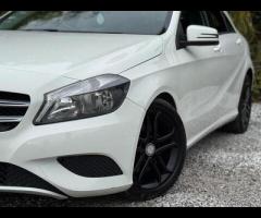 Mercedes-Benz A Class SERVICE HISTORY - 5 SERVICES - 5 MAIN DEALER SERVICES|LOGBOOK|GEARBOX SERVICE - 65