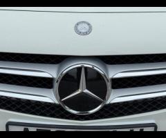 Mercedes-Benz A Class SERVICE HISTORY - 5 SERVICES - 5 MAIN DEALER SERVICES|LOGBOOK|GEARBOX SERVICE - 69