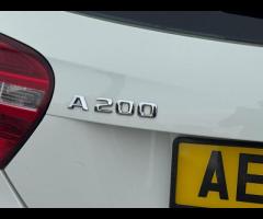 Mercedes-Benz A Class SERVICE HISTORY - 5 SERVICES - 5 MAIN DEALER SERVICES|LOGBOOK|GEARBOX SERVICE - 73