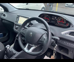 Peugeot 208 1.2 VTi Style Euro 5 5dr - 21