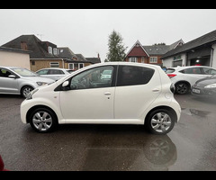 Toyota Aygo 1.0 VVT-i Fire Euro 5 5dr - 4