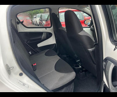 Toyota Aygo 1.0 VVT-i Fire Euro 5 5dr - 19