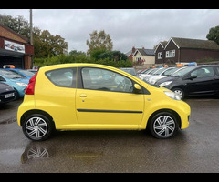 Peugeot 107 1.0 12V Urban 2 Tronic Euro 4 3dr - 4