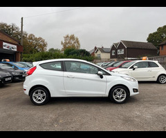 Ford Fiesta 1.0T EcoBoost Zetec Euro 5 (s/s) 3dr - 4