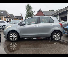 Toyota Yaris 1.3 VVT-i SR 5dr - 11