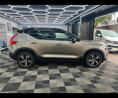 Volvo XC40 2.0 B4 MHEV R-Design DCT Auto Euro 6 (s/s) 5dr - 7