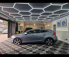 Volvo V40 2.0 D2 R-Design Euro 6 (s/s) 5dr - 7