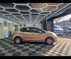 Peugeot 208 1.0 VTi Active Euro 5 5dr - 8