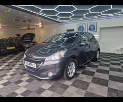 Peugeot 208 1.2 VTi PureTech Style Euro 5 5dr - 3