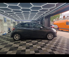 Peugeot 208 1.2 VTi PureTech Style Euro 5 5dr - 7