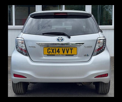 Toyota Yaris 1.5 VVT-h Trend Hatchback 5dr Petrol Hybrid CVT Euro 5 (101 ps) - 10