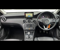 Mercedes-Benz A Class 1.5 A180d SE Hatchback 5dr Diesel Manual Euro 6 (s/s) (109 ps) - 15