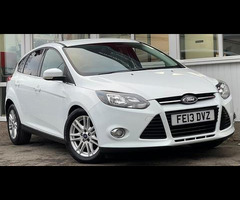 Ford Focus 1.6 Titanium Hatchback 5dr Petrol Powershift Euro 5 (125 ps) - 2