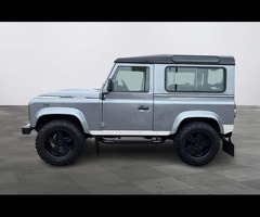 Land Rover Defender 90 2.2 TDCi XS 4WD SWB Euro 5 3dr - 9