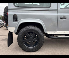 Land Rover Defender 90 2.2 TDCi XS 4WD SWB Euro 5 3dr - 16