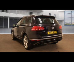 Volkswagen Touareg 3.0 TDI V6 BMT R-Line Plus SUV 5dr Diesel Tiptronic 4WD Euro 6 (s/s) (262 ps) + N - 7