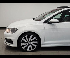 Volkswagen Golf 2.0 TDI BMT (150 PS) R LINE EDITION MANUAL ( EURO 6 ) S/S 5DR + NAV + PANORAMIC E/SU - 38