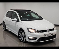 Volkswagen Golf 2.0 TDI BMT (150 PS) R LINE EDITION MANUAL ( EURO 6 ) S/S 5DR + NAV + PANORAMIC E/SU - 54