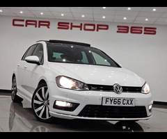 Volkswagen Golf 2.0 TDI BMT (150 PS) R LINE EDITION MANUAL ( EURO 6 ) S/S 5DR + NAV + PANORAMIC E/SU - 56