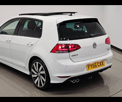 Volkswagen Golf 2.0 TDI BMT (150 PS) R LINE EDITION MANUAL ( EURO 6 ) S/S 5DR + NAV + PANORAMIC E/SU - 62