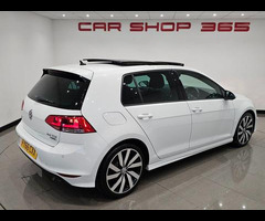 Volkswagen Golf 2.0 TDI BMT (150 PS) R LINE EDITION MANUAL ( EURO 6 ) S/S 5DR + NAV + PANORAMIC E/SU - 68