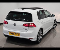 Volkswagen Golf 2.0 TDI BMT (150 PS) R LINE EDITION MANUAL ( EURO 6 ) S/S 5DR + NAV + PANORAMIC E/SU - 75