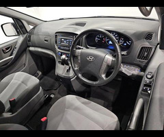 Hyundai i800 2.5 CRDi SE MPV 5dr Diesel Auto Euro 6 (170 ps) + 8 SEATS + 2X SLIDING SIDE ACCESS DOOR - 5