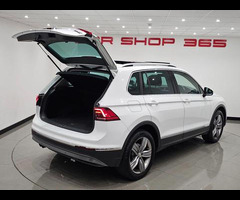 Volkswagen Tiguan 2.0 TDI SEL SUV 5dr Diesel DSG 4Motion Euro 6 (s/s) (150 ps) + NAV + VIRTUAL COCKP - 32