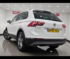 Volkswagen Tiguan 2.0 TDI SEL SUV 5dr Diesel DSG 4Motion Euro 6 (s/s) (150 ps) + NAV + VIRTUAL COCKP - 64