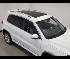 Volkswagen Tiguan 2.0 TDI (150 PS) BLUEMOTION TECH R-LINE 4MOTION 4WD EURO 6 (S/S) 5DR + NAV + PANOR - 56