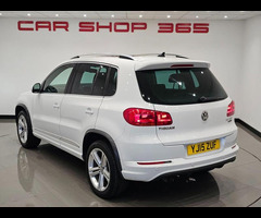 Volkswagen Tiguan 2.0 TDI (150 PS) BLUEMOTION TECH R-LINE 4MOTION 4WD EURO 6 (S/S) 5DR + NAV + PANOR - 64