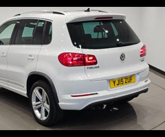 Volkswagen Tiguan 2.0 TDI (150 PS) BLUEMOTION TECH R-LINE 4MOTION 4WD EURO 6 (S/S) 5DR + NAV + PANOR - 65