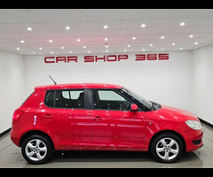 SKODA Fabia 1.2 12V SE (69 PS) EURO 5 5DR HATCHBACK + AIR CON + REVERSING CAMERA + 15 INCH ALLOYS - 7