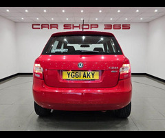 SKODA Fabia 1.2 12V SE (69 PS) EURO 5 5DR HATCHBACK + AIR CON + REVERSING CAMERA + 15 INCH ALLOYS - 13