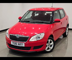 SKODA Fabia 1.2 12V SE (69 PS) EURO 5 5DR HATCHBACK + AIR CON + REVERSING CAMERA + 15 INCH ALLOYS - 35