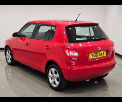 SKODA Fabia 1.2 12V SE (69 PS) EURO 5 5DR HATCHBACK + AIR CON + REVERSING CAMERA + 15 INCH ALLOYS - 51