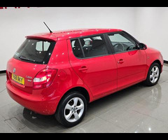 SKODA Fabia 1.2 12V SE (69 PS) EURO 5 5DR HATCHBACK + AIR CON + REVERSING CAMERA + 15 INCH ALLOYS - 56