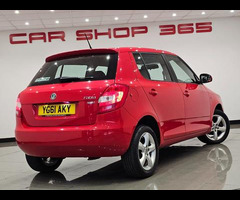 SKODA Fabia 1.2 12V SE (69 PS) EURO 5 5DR HATCHBACK + AIR CON + REVERSING CAMERA + 15 INCH ALLOYS - 59