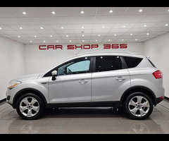 Ford Kuga 2.0 TDCI (136 PS) TITANIUM AWD 5DR + 1/2 LEATHER + CRUISE CONTROL + SONY RADIO-CD + PRIVAC - 41