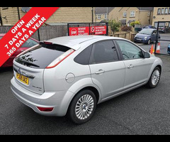 Ford Focus 2.0 Titanium Hatchback 5dr Petrol Manual (170 g/km, 143 bhp) + SONY HIFI + PARKING AID + - 2