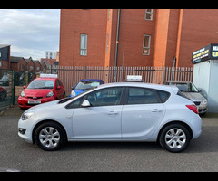 Vauxhall Astra 1.7 CDTi ecoFLEX Design Euro 5 (s/s) 5dr - 7