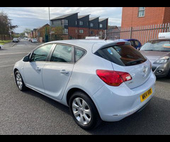 Vauxhall Astra 1.7 CDTi ecoFLEX Design Euro 5 (s/s) 5dr - 12